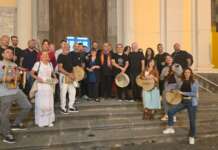 La tammorra diventa preghiera: fede e musica popolare alla Festa del Vino