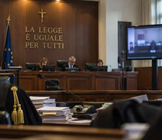Abusi su un 12enne nel Napoletano, giudizio immediato per commerciante 47enne Aula Tribunale