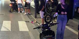 Pontecagnano, incidente nella notte: scontro auto-moto, un minore trasportato al Ruggi