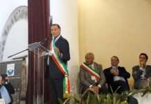 Il sindaco Mastella riceve ‘La Castagna d’oro’ a Marzano Appio