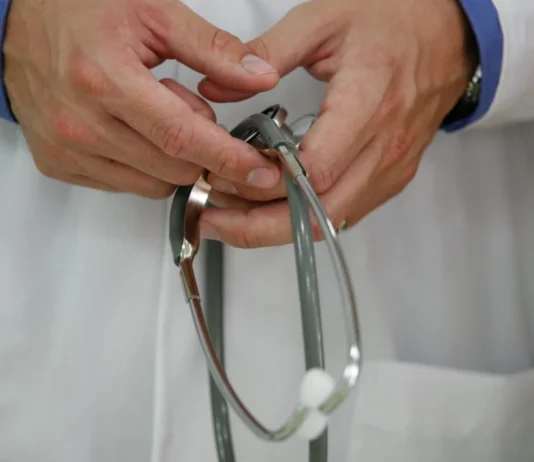 Medici di famiglia, l’emergenza corre più veloce del ricambio