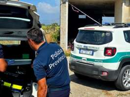 Discariche abusive di amianto tra i terreni agricoli: sequestrate due aree