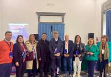 Don Patriciello incontra oltre 150 studenti: “La scuola deve preparare questi ragazzi a vivere”