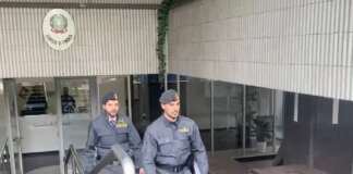 Maxi blitz antimafia, 30 arresti: nella “banca occulta” anche un referente del clan dei Casalesi Guardia Finanza banca occulta