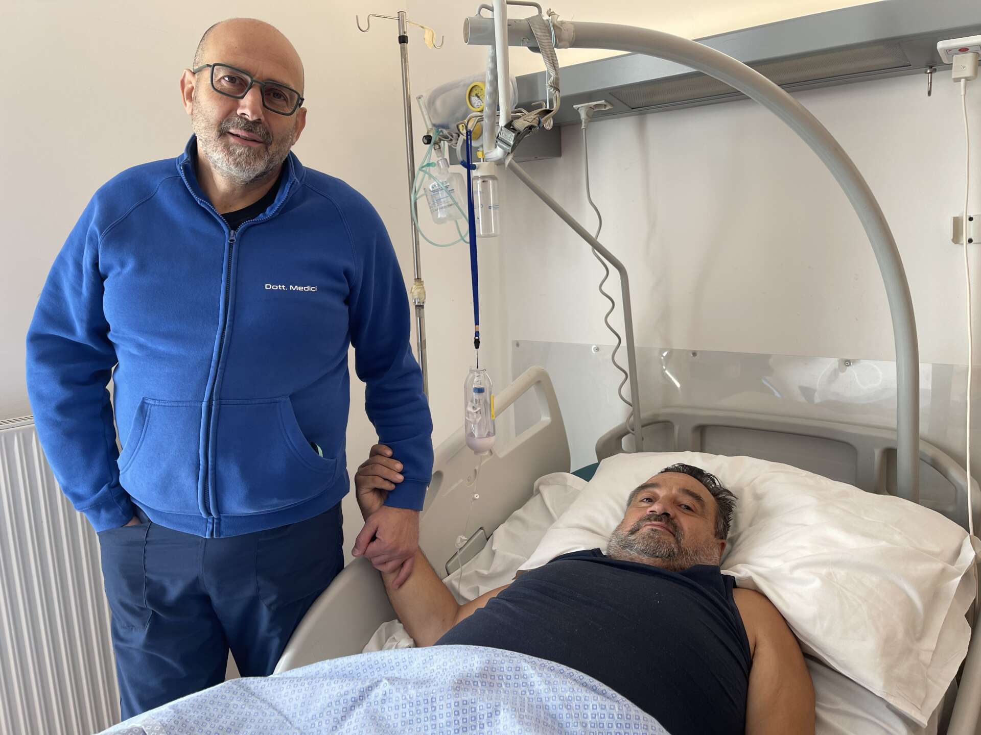 tre anni sulla sedia a rotelle al moscati torna a camminare da Anteprima24.it tre anni sulla sedia a rotelle al moscati torna a camminare