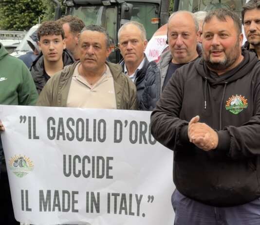 Gli agricoltori rilanciano la protesta, Lauro: “È il momento di dire basta”