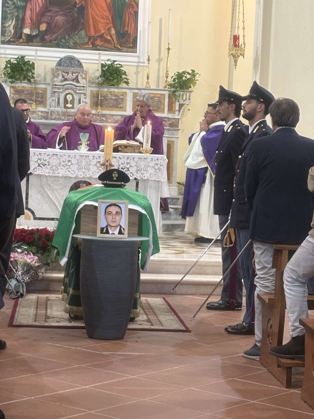 non 232 accettabile morire in servizio lo stato c8217232 l8217addio all8217agente villani da Anteprima24.it non 232 accettabile morire in servizio lo stato c8217232 l8217addio all8217agente villani