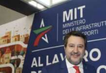 Mit, 6 milioni per 32 interventi ad edifici di culto in 12 regioni Matteo Salvini