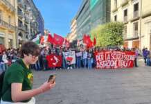 FOTO-VIDEO/ “Soldi a scuole e trasporti, non alle armi da guerra”