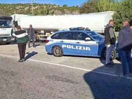 Protesta degli autotrasportatori nel Salernitano, presidi sulla A2 Protesta autotrasportatori Eboli