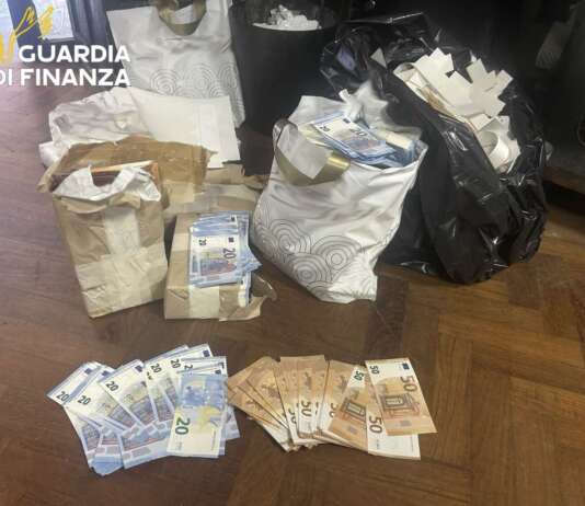 Maxi sequestro di banconote false per 400mila euro: tre arresti Valuta contraffatta
