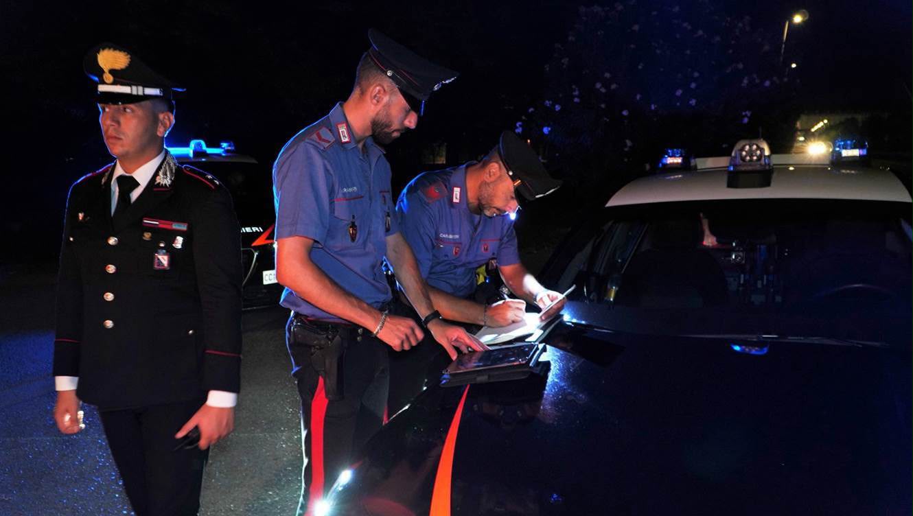 assalto all8217audi nella notte vetro sfondato con una mazza due persone costrette a scendere da Anteprima24.it assalto all8217audi nella notte vetro sfondato con una mazza due persone costrette a scendere