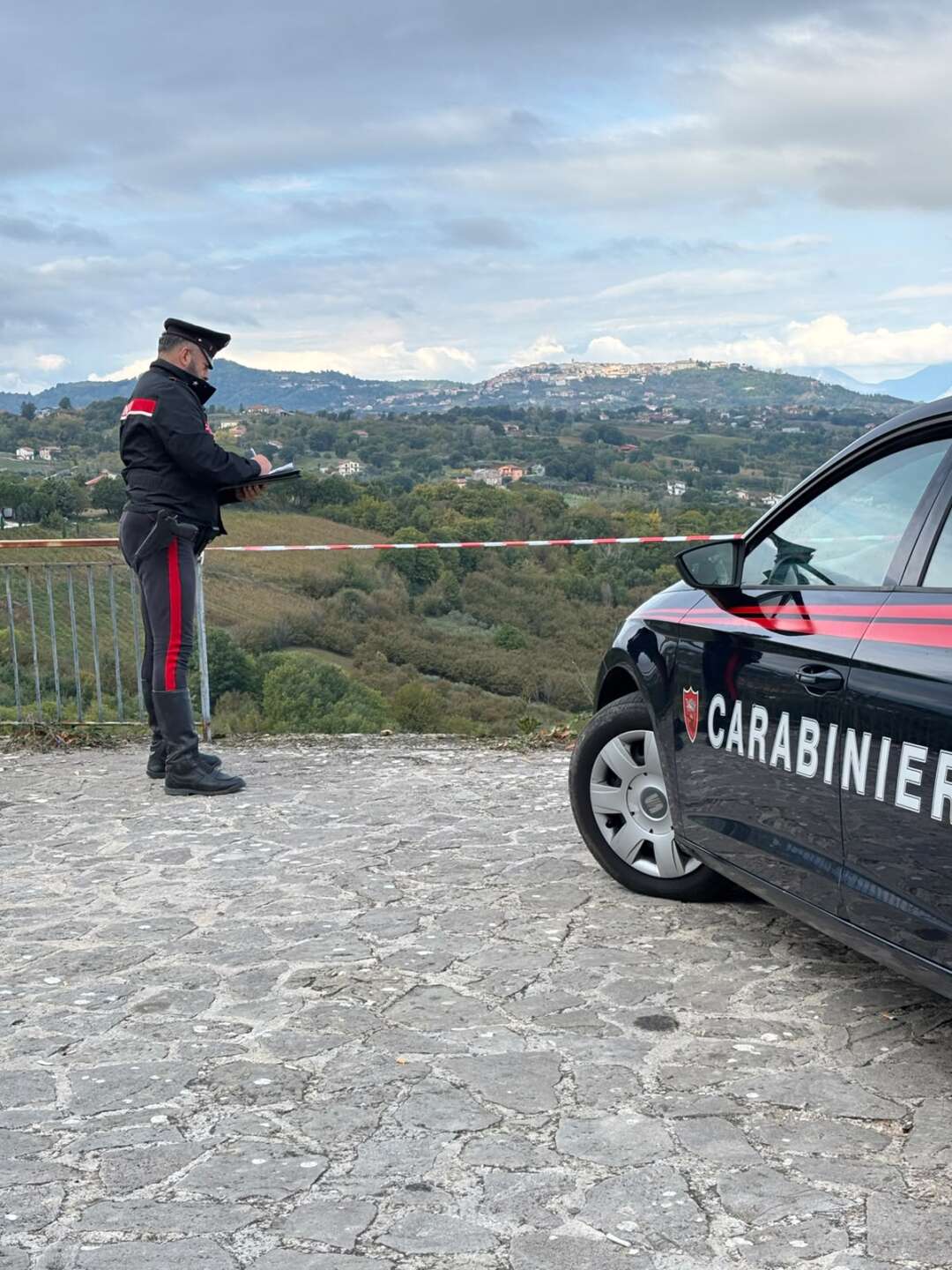auto gi249 dal belvedere nella notte cinque adolescenti feriti da Anteprima24.it auto gi249 dal belvedere nella notte cinque adolescenti feriti