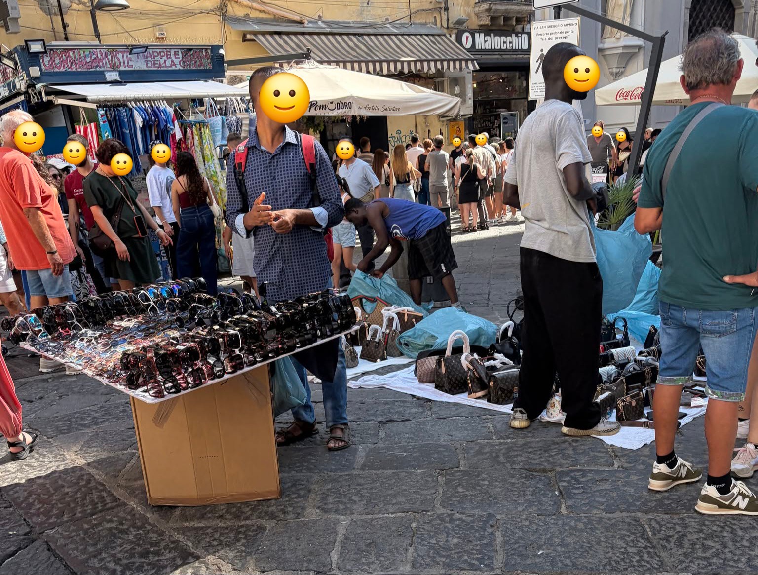 napoli tra boom turistico e anarchia commerciale l8217associazione artigian224 chiede un tavolo di confronto da Anteprima24.it napoli tra boom turistico e anarchia commerciale l8217associazione artigian224 chiede un tavolo di confronto