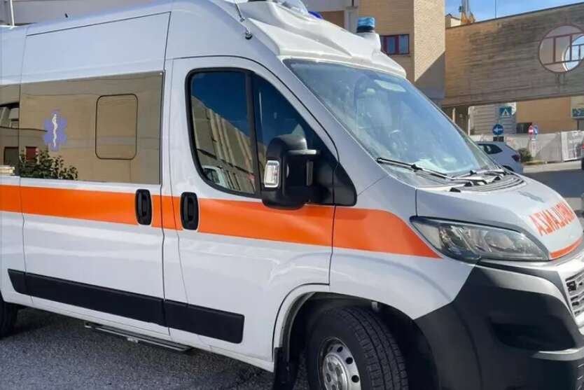 emanuele muore a 16 anni mentre va a scuola in scooter da Anteprima24.it emanuele muore a 16 anni mentre va a scuola in scooter