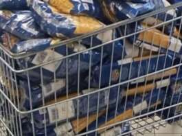 Carrelli pieni di pasta e scaffali vuoti: l’egoismo delle persone mascherato da paura