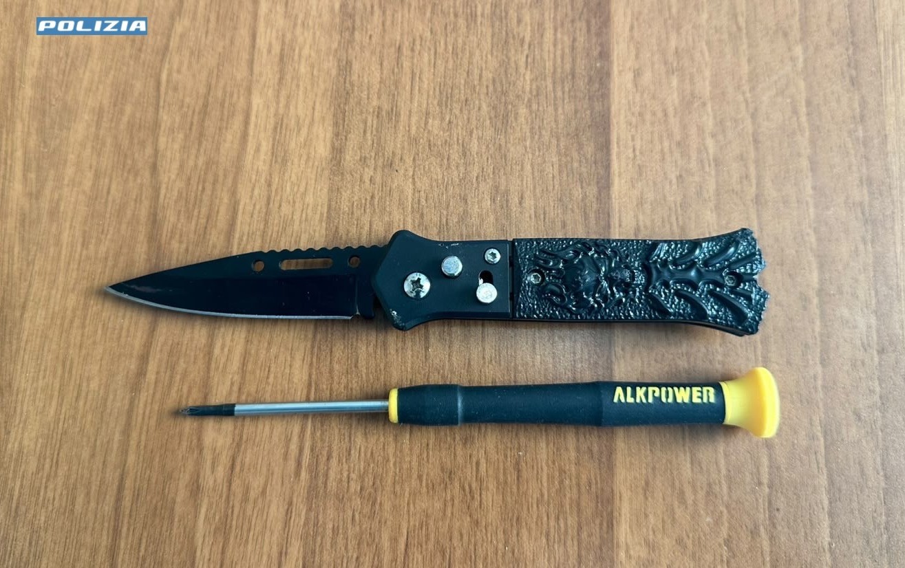 lite a scuola 14enne accoltella coetaneo da Anteprima24.it lite a scuola 14enne accoltella coetaneo