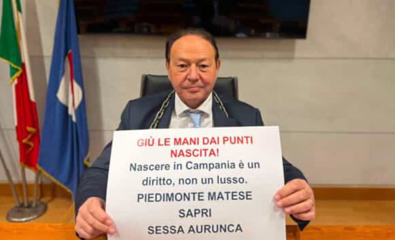 punti nascita oliviero occupa lo scranno della presidenza gi249 le mani da Anteprima24.it punti nascita oliviero occupa lo scranno della presidenza gi249 le mani