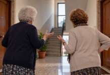 Non usciva più per paura della vicina: chiesto il processo per una donna di 80 anni