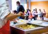 Frammento metallico nel piatto, scatta lo stop alla mensa scolastica