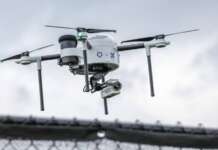 Carcere di Poggioreale, bloccato drone da 10mila euro con un chilo di droga e 15 smartphone
