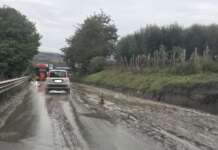 Maltempo sul Sannio, esonda il Tammaro: strada invasa da fango e pietre