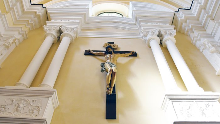 cattedrale di sant8217angelo dei lombardi riapre dopo anni di attesa da Anteprima24.it cattedrale di sant8217angelo dei lombardi riapre dopo anni di attesa
