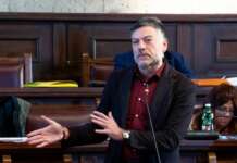 Gettoni di 10 anni fa da restituire, la furia del consigliere Esposito (PD): “Con quale entusiasmo faremo la campagna elettorale?”