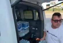 Caro carburanti, il nobile gesto dei tassisti: bottiglie d’acqua per camionisti in protesta