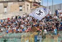 Tifoso colpito alla testa con una mazza dopo la partita: 8 arresti, un ultrà confessa