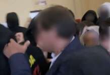 Napoli, tensione e spintoni al liceo Genovesi occupato: scambio d’accuse preside-studenti